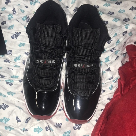 Air Jordan Playoff/Bred 11’s - Picture 1 of 7